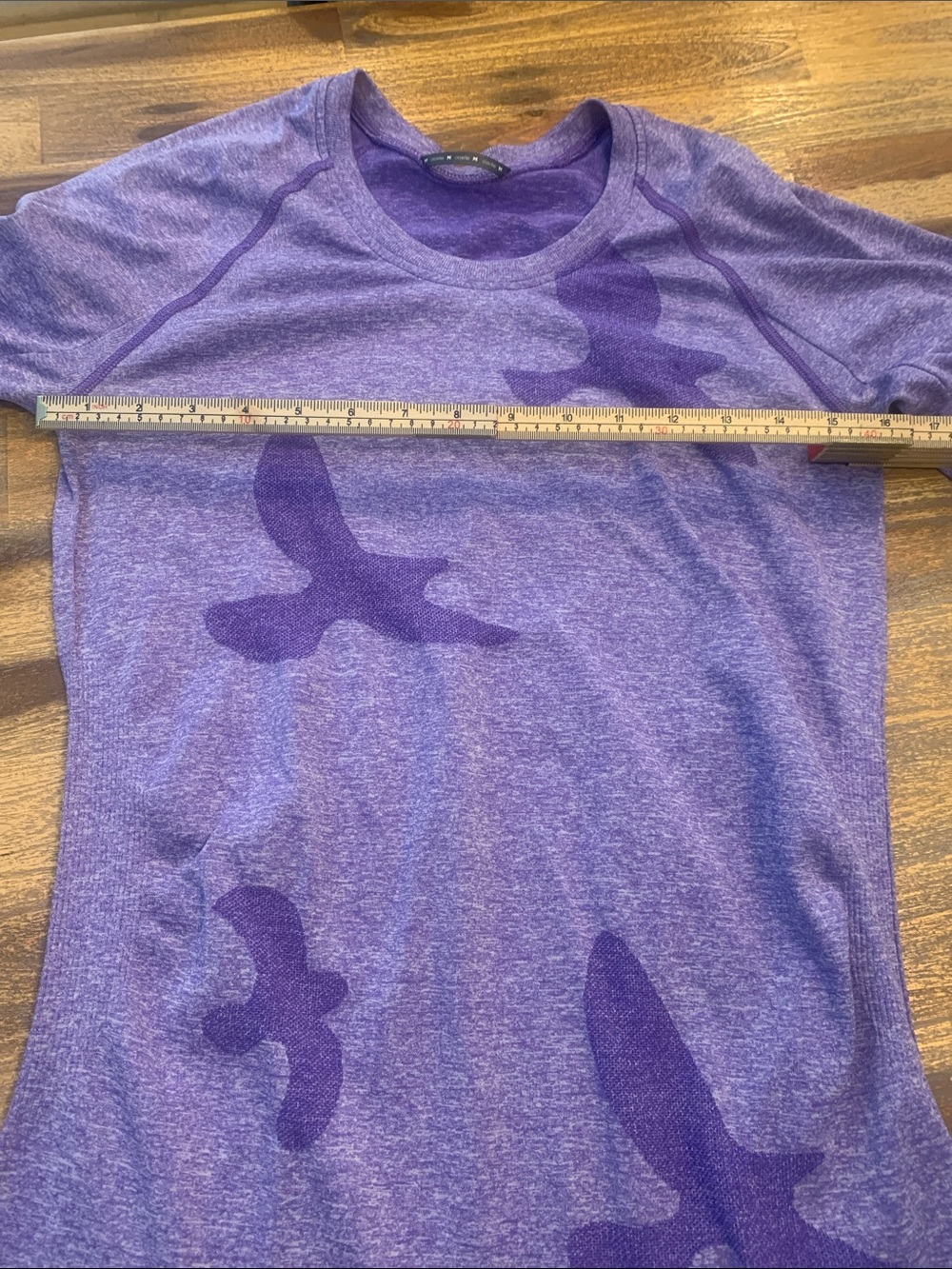 Oiselle “fly” workout top. Women’s medium. - Picture 6 of 10